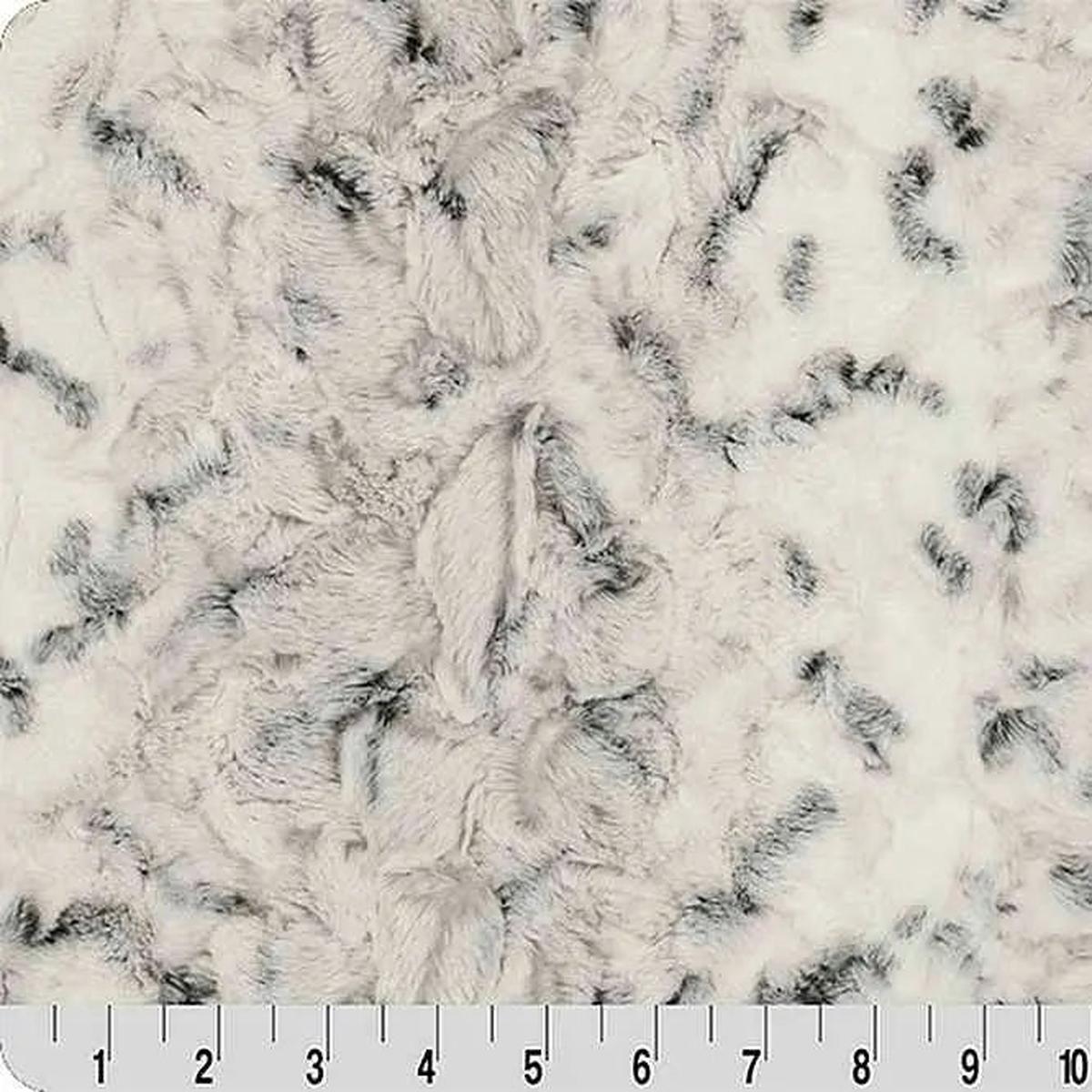 Alloy Luxe Cuddle Snowy Owl 58/60" Fabric per yard