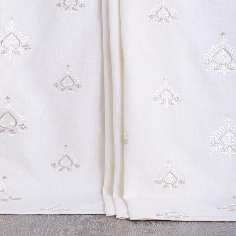 'Essen' Fabric by the Metre (Pure White/ Pale Gray)